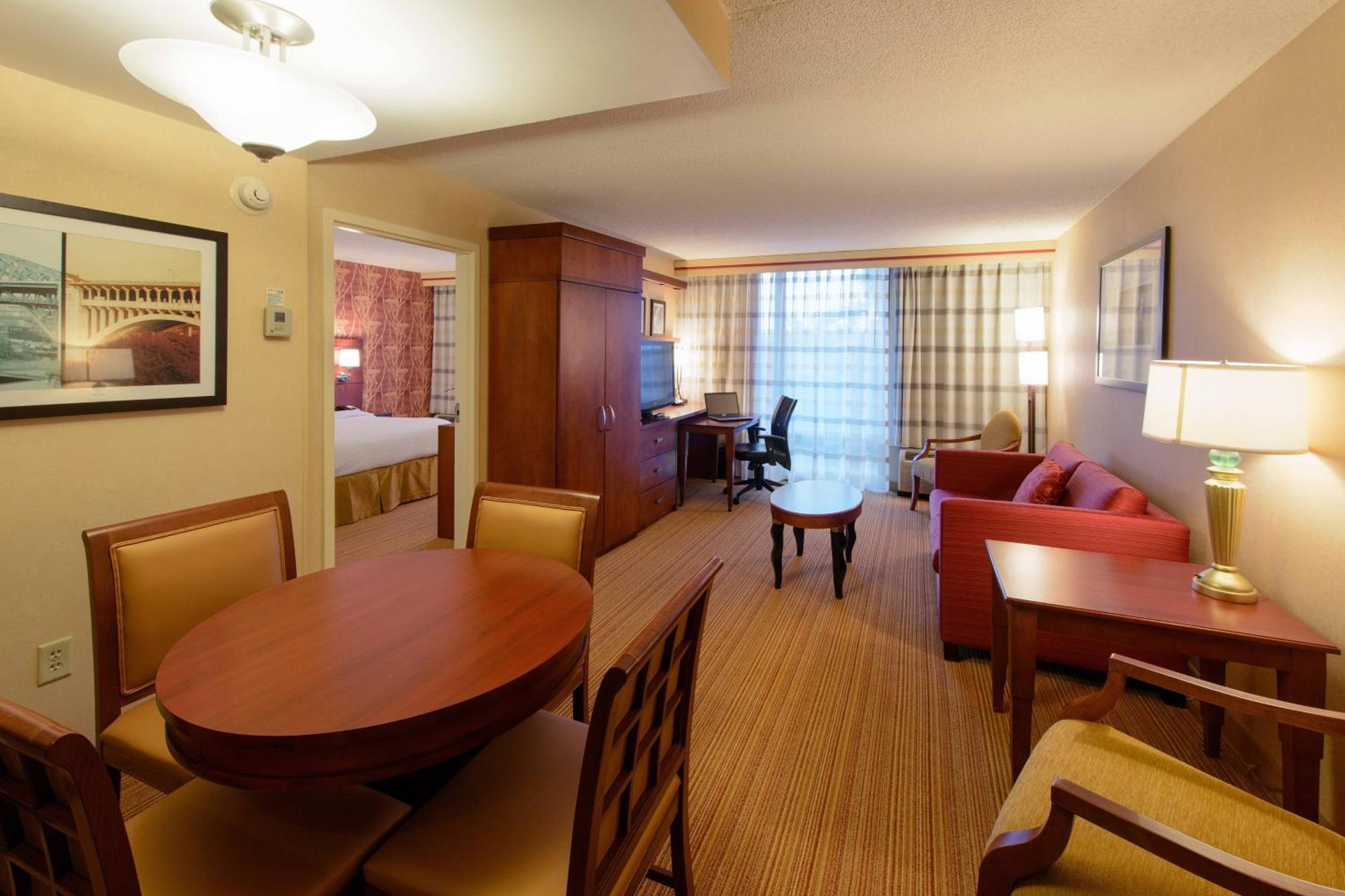 Courtyard By Marriott Canton North Canton Dış mekan fotoğraf